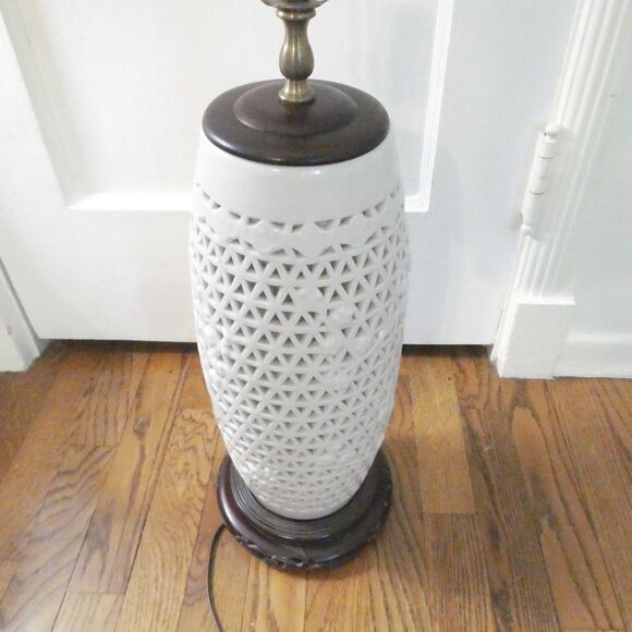 Lamp Blanc de Chine White Porcelain Pierced Chinese Vintage - Picture 7 of 15